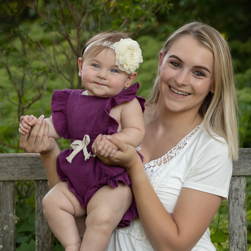 Meet your Posher, Demi